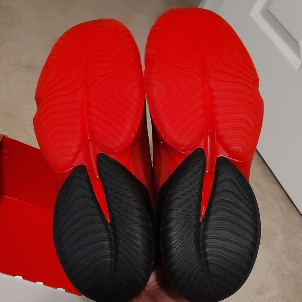 Adidas D.O.N. Issue 4 Basketball Shoes